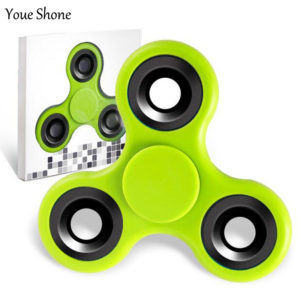 2017-New-EDC-Tri-Spinner-Fidget-Toy-Plastic-Hand-Spinner-For-Autism-and-ADHD-Hand-Spinner
